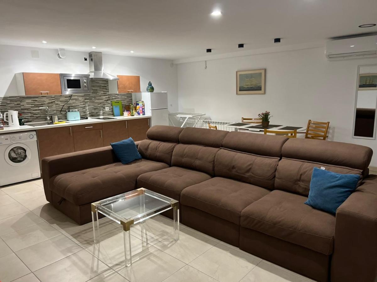 Апартаменты La Casa Linda Con Terraza Y Vistas Al Mar Калонже Экстерьер фото